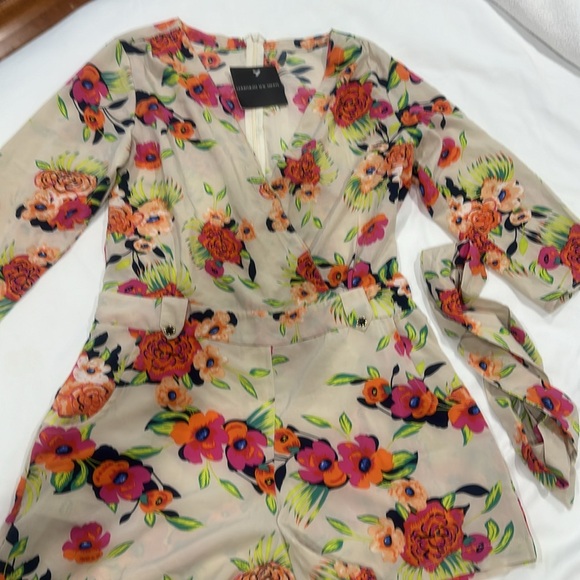 Goodnight Macarroon Floral Romper size M summer vacation - Picture 3 of 13